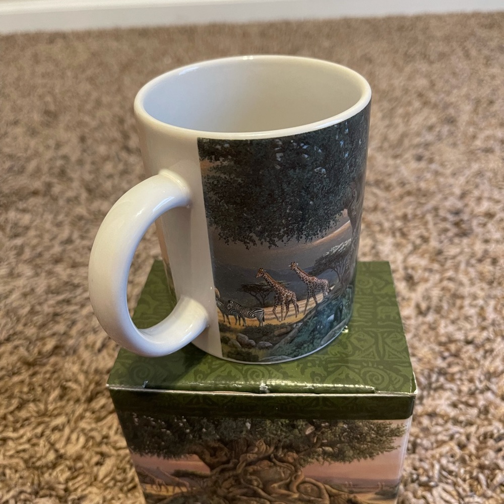 Vintage Disney Animal Kingdom Collectable Mug - Picture 3 of 6